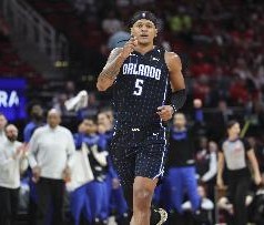 大号准三双！班凯罗全场24中11&amp;三分5中3 砍下33分18板8助