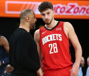 开云网址-乌度卡：申京在欧锦赛全面发挥了各项能力 看到了他防守端的进步